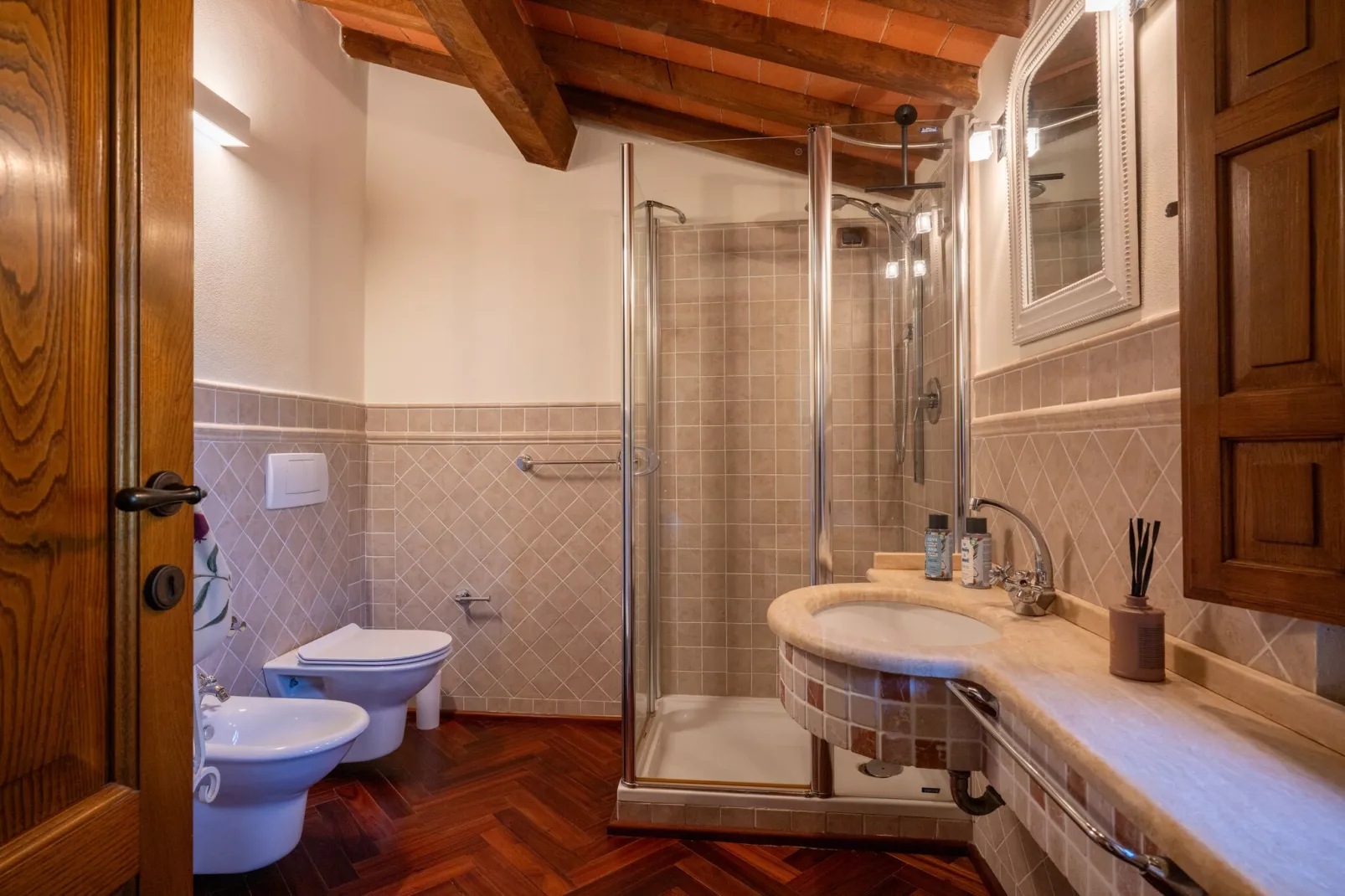 Tenuta del Serra-Badkamer