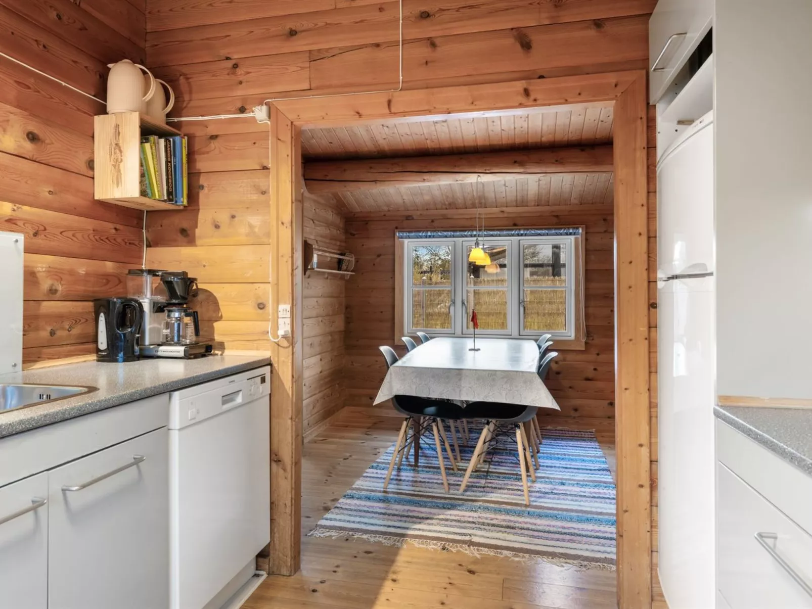 "Doris" - 150m from the sea-Binnen