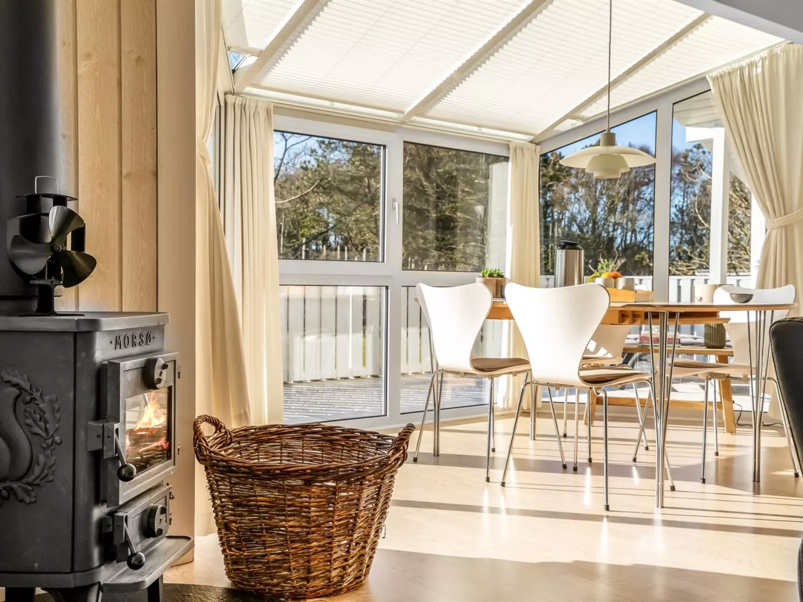 "Henri" - 1.2km from the sea-Binnen