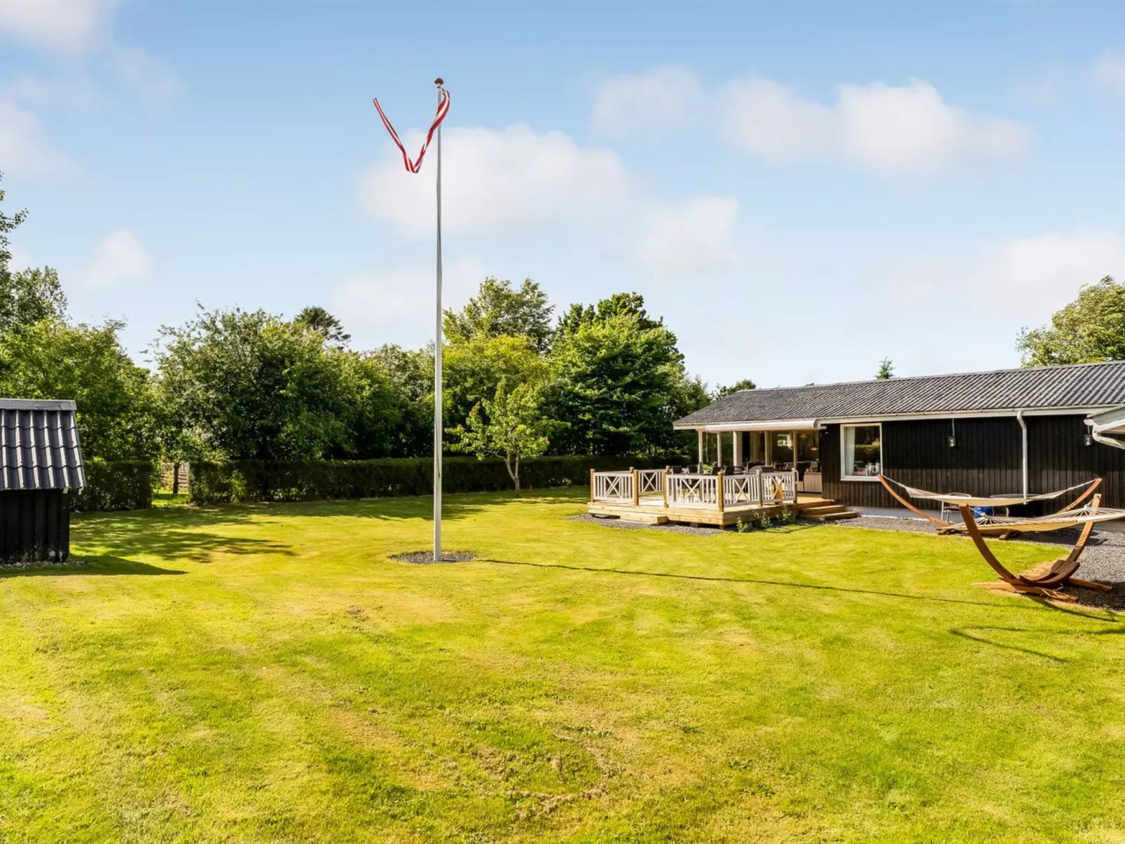 "Helma" - 500m to the fjord-Buiten