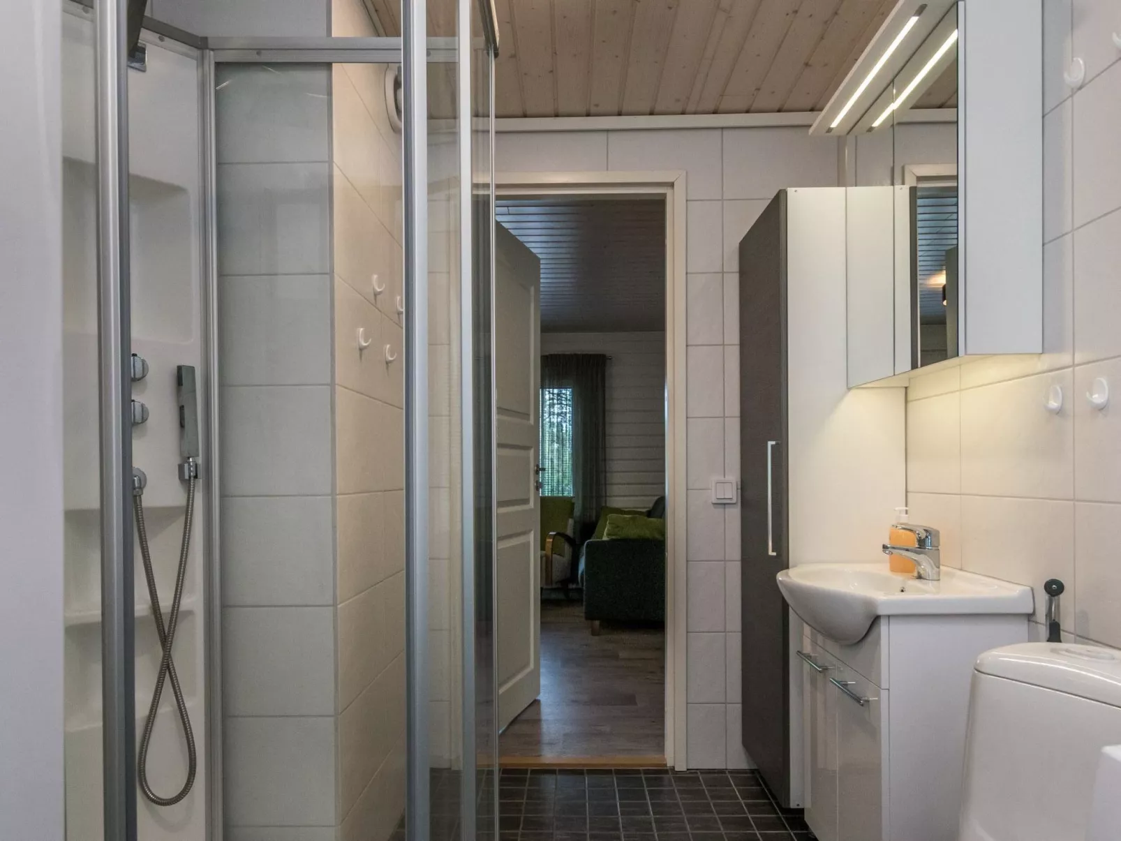 Villa pihlaja-Binnen