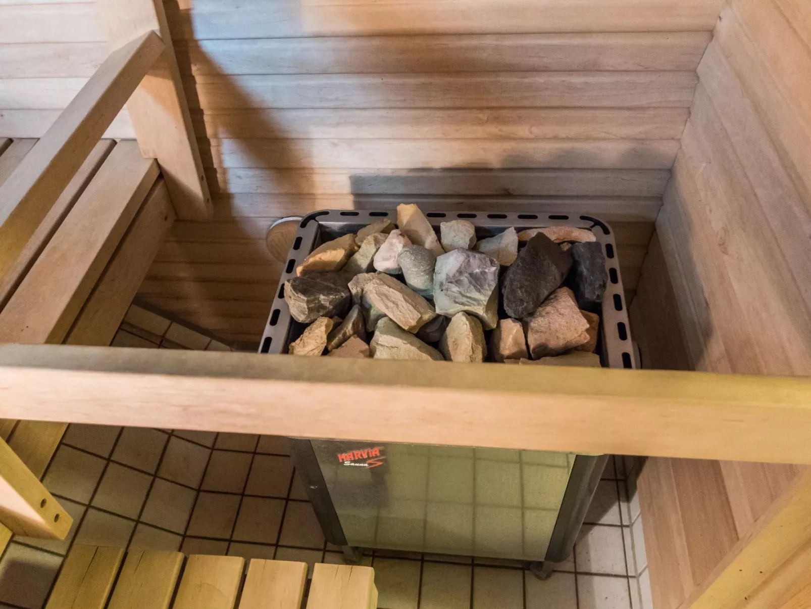 Latukatti 5 c-Binnen