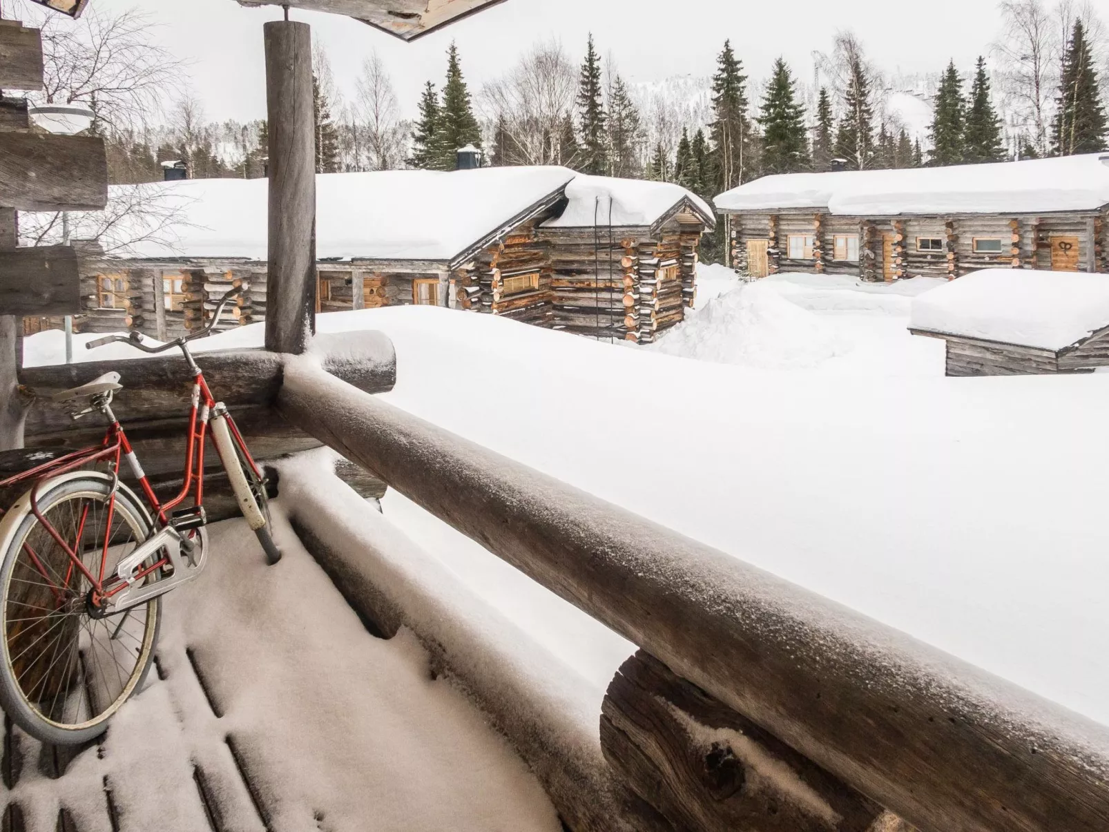 Otsolanhovi b 8-Binnen