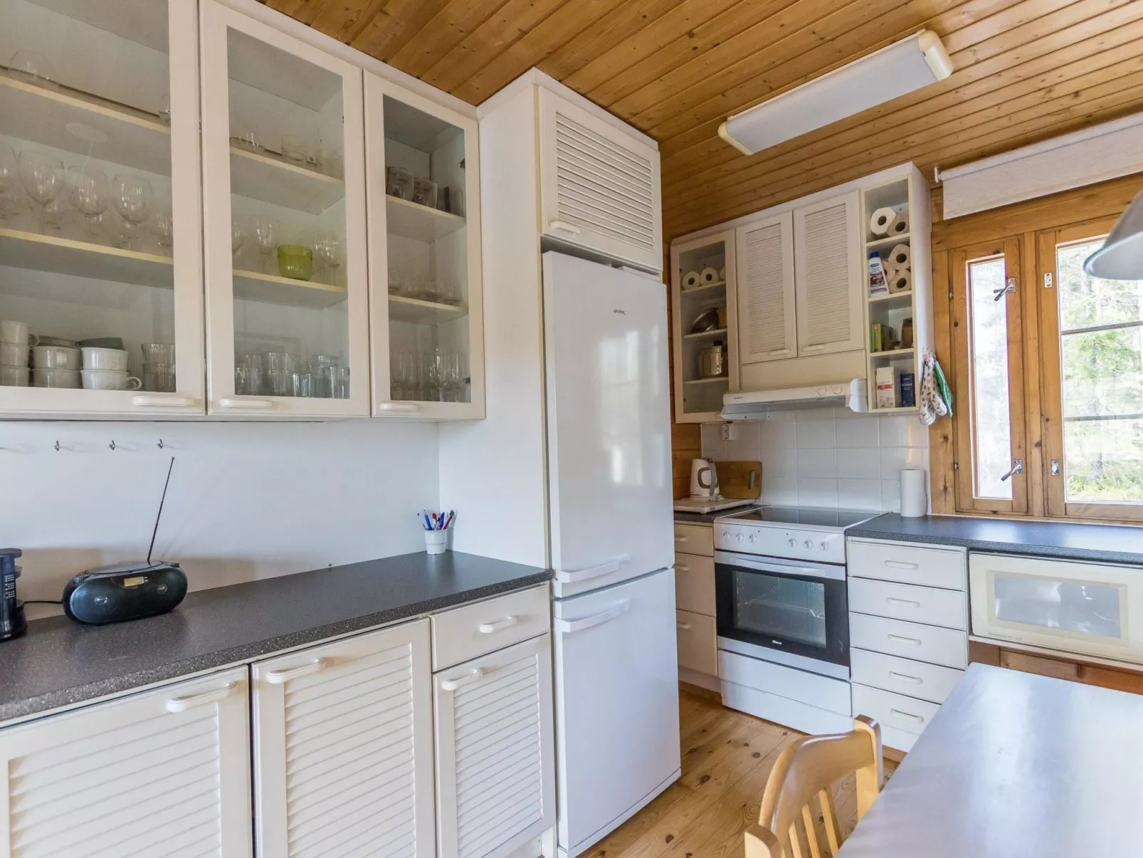 Alppikylä 1a paritalo-Binnen