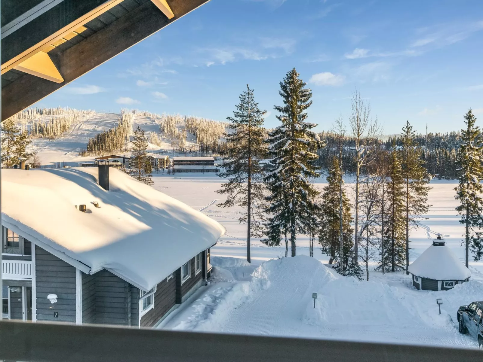 Aurinko-saaga 6 paritalo-Binnen