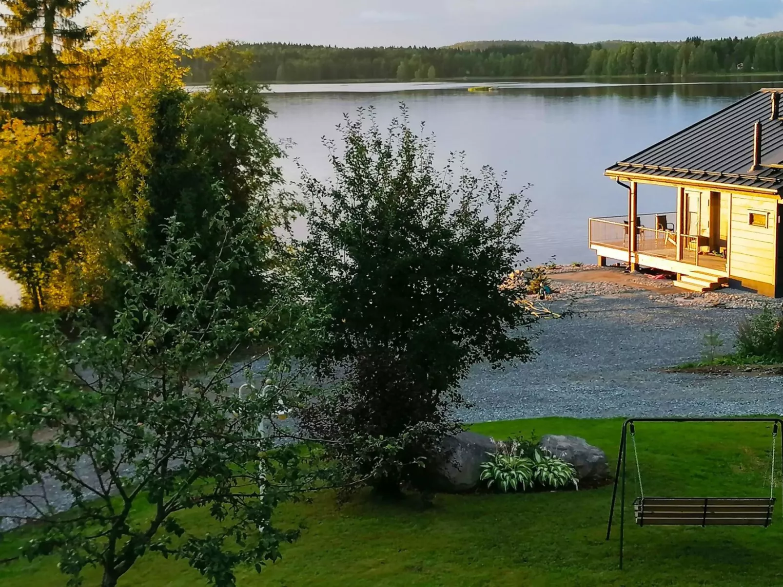 Lakeside villa-Binnen