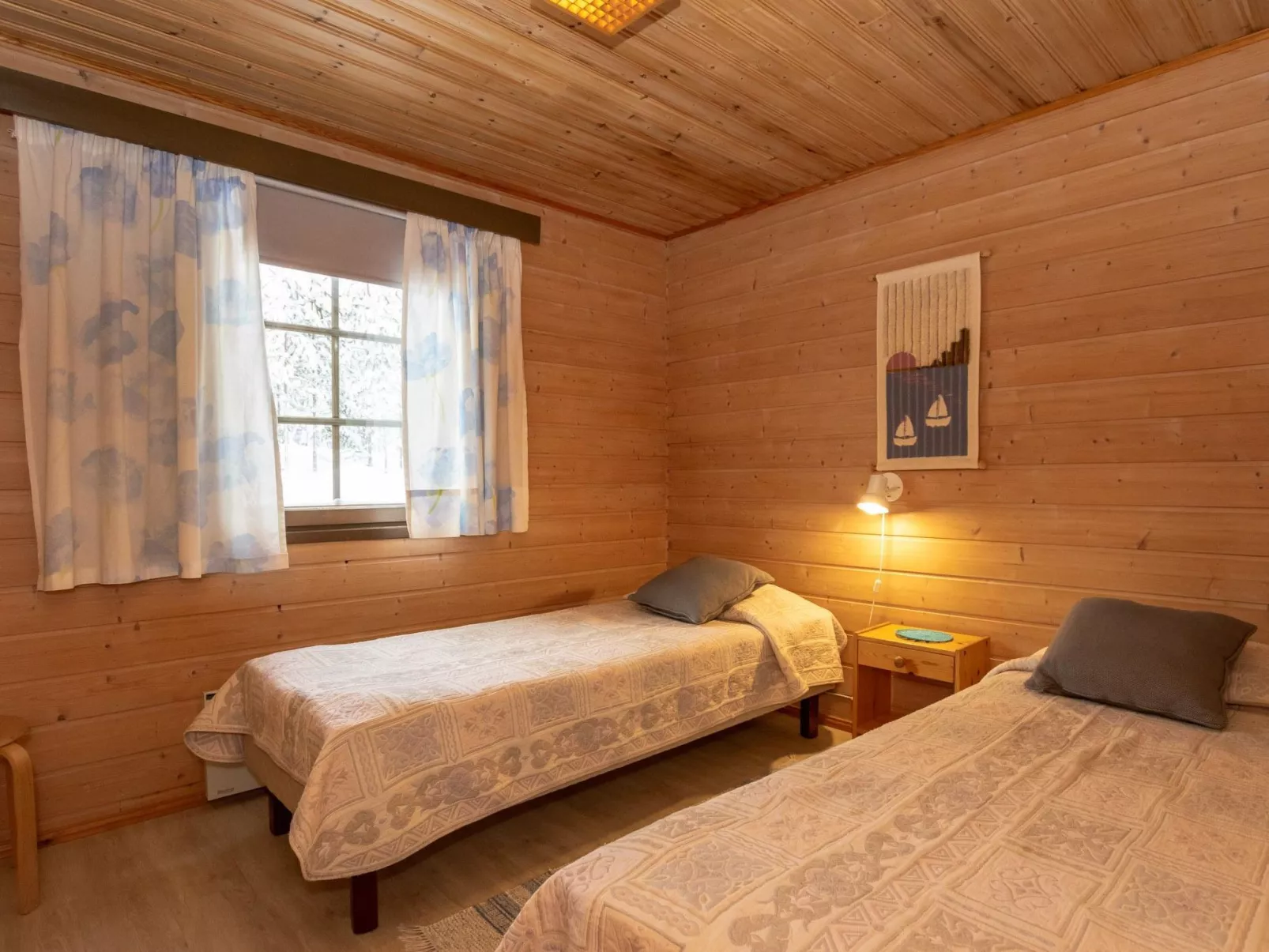 Aamunsarastus-Binnen