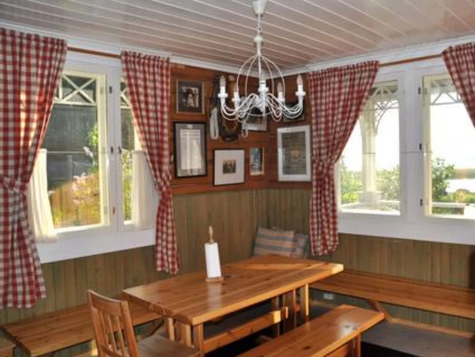 Villa vuorikotka-Binnen