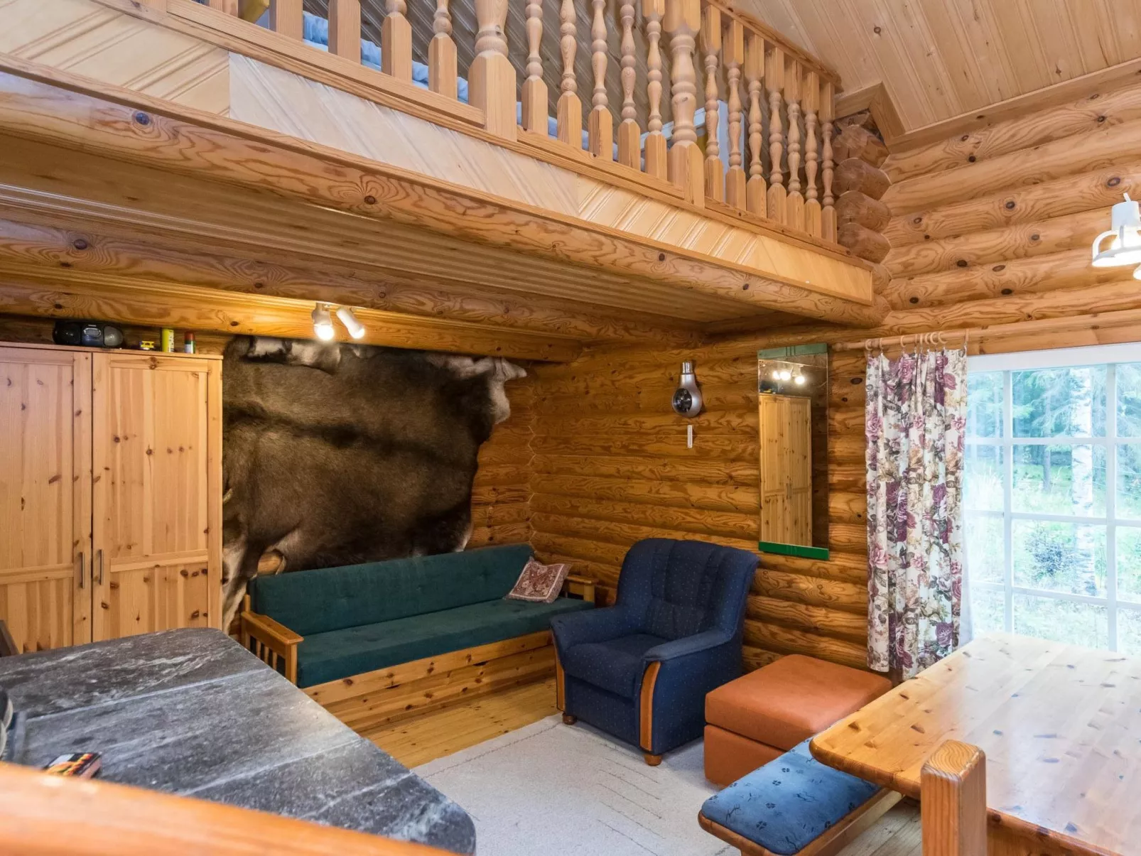 Pikku harrila-Binnen