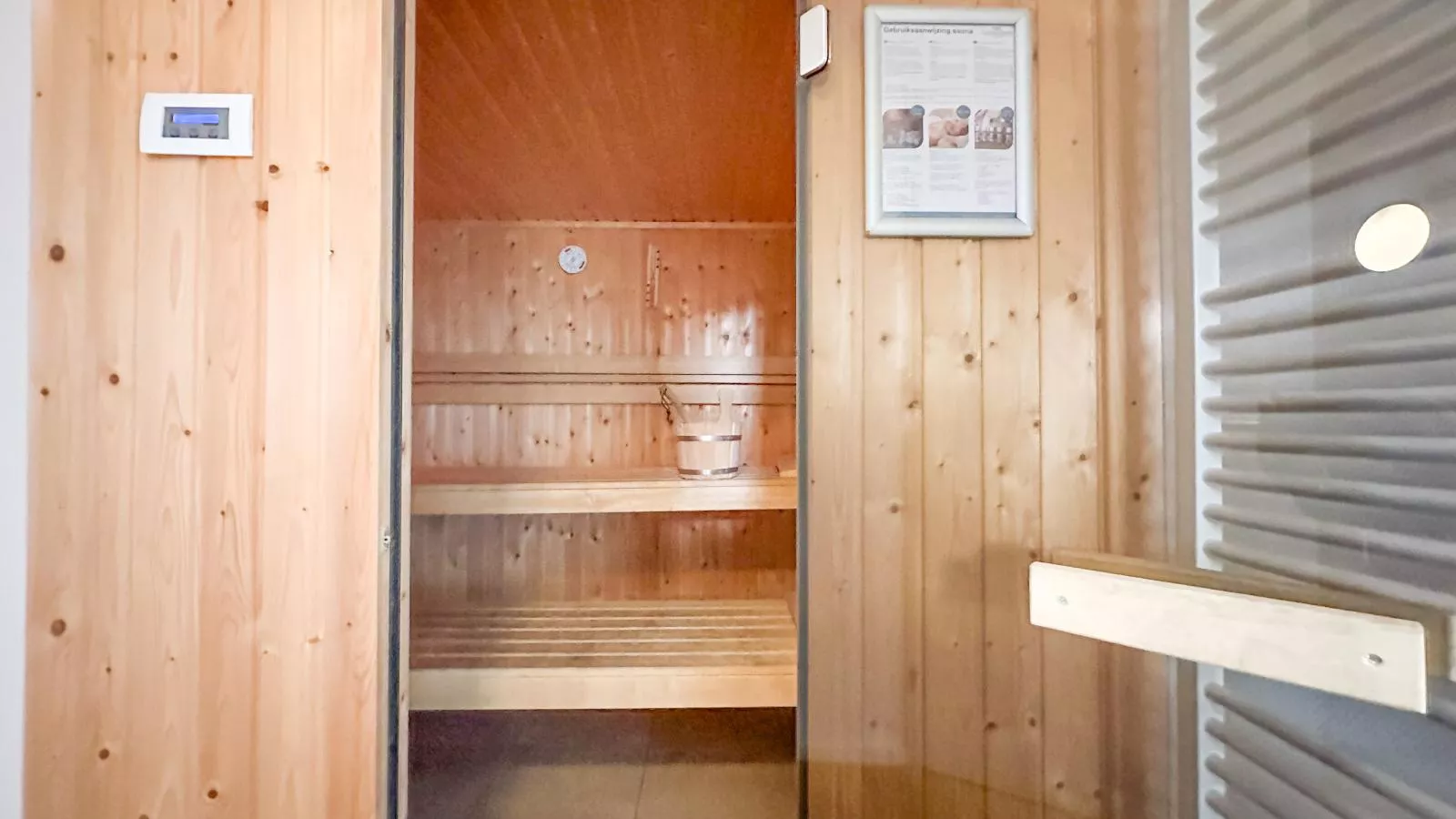 Coast Comfort 41-Sauna