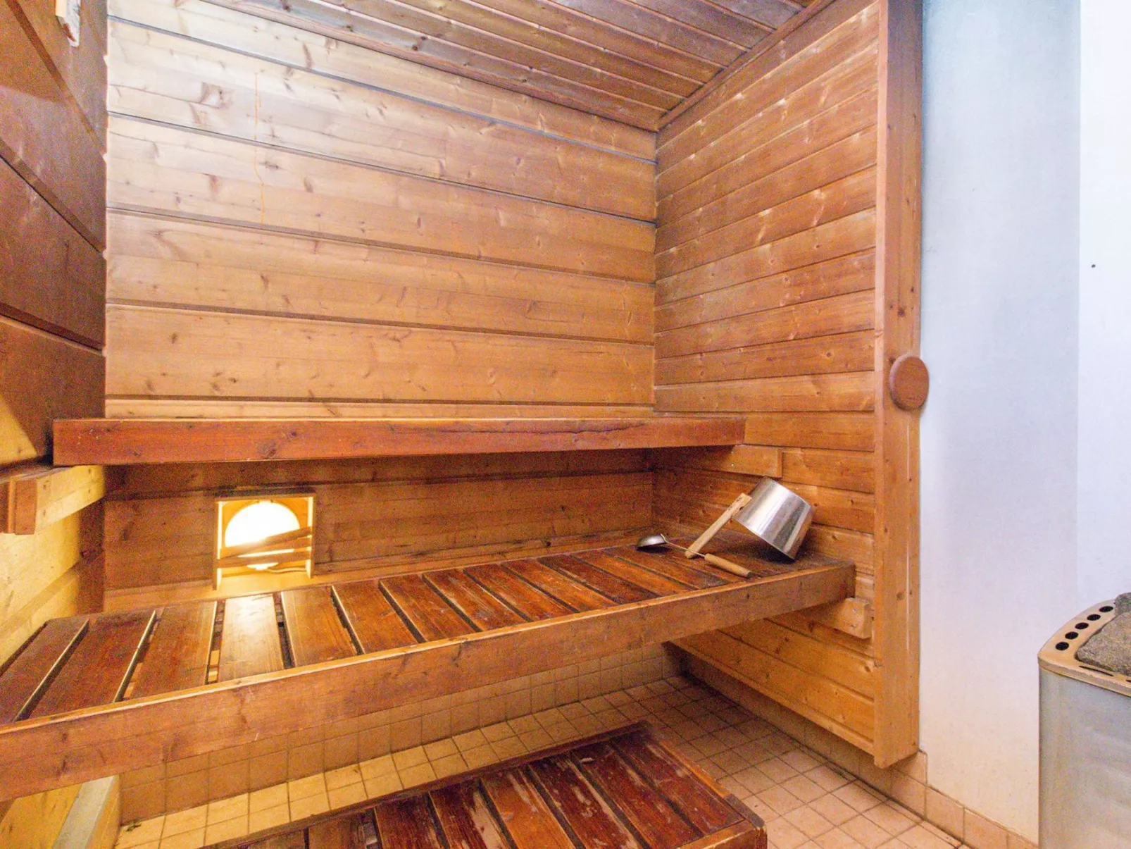 Hot pool cottage ainu-Binnen