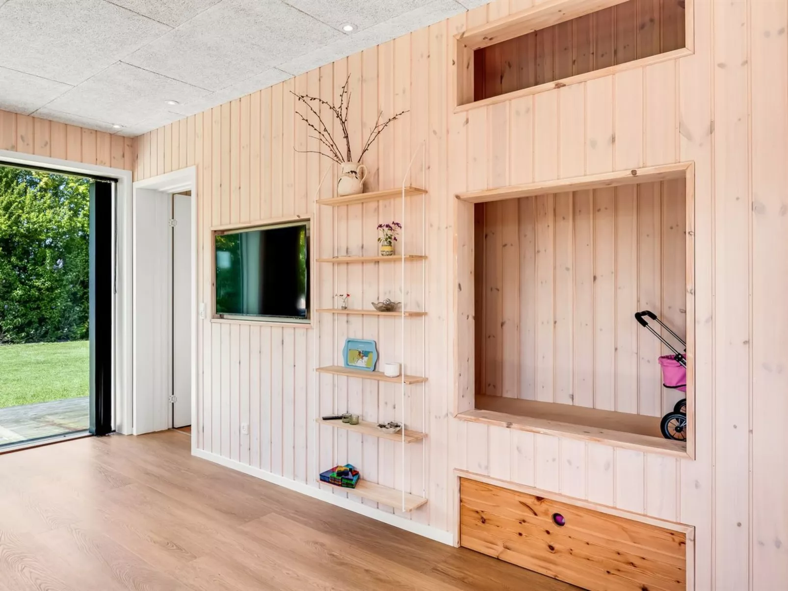 "Helmtrud" - 700m from the sea-Binnen