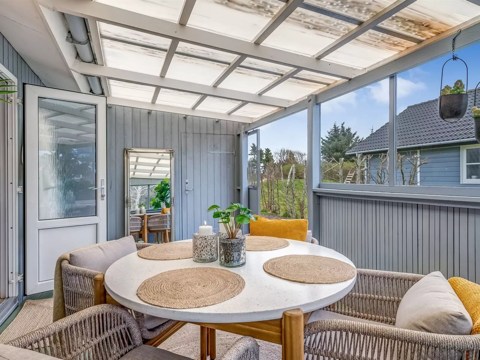 "Heike" - 700m to the fjord-Binnen