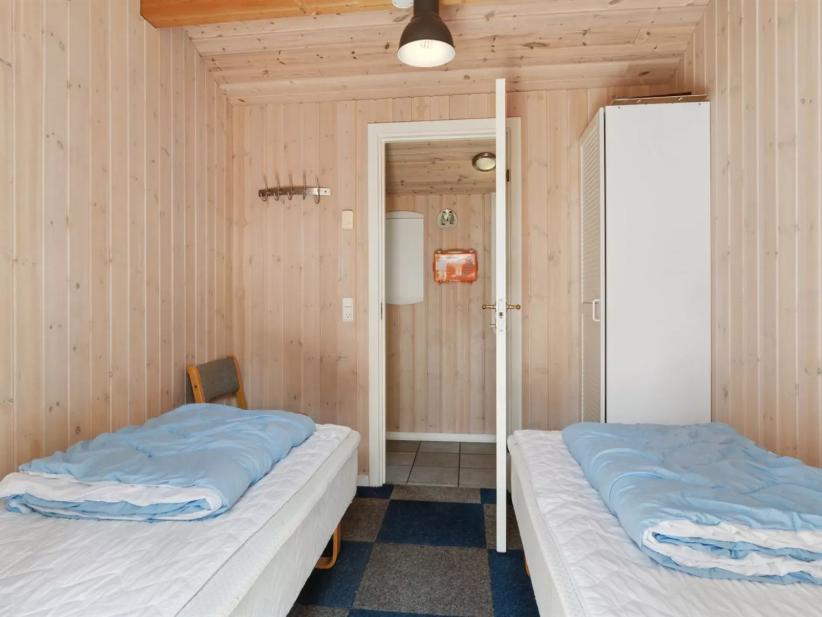 "Rieke" -  from the sea-Binnen