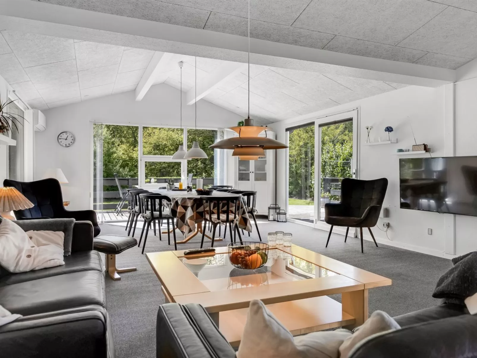 "Frethi" - 30km from the sea-Binnen