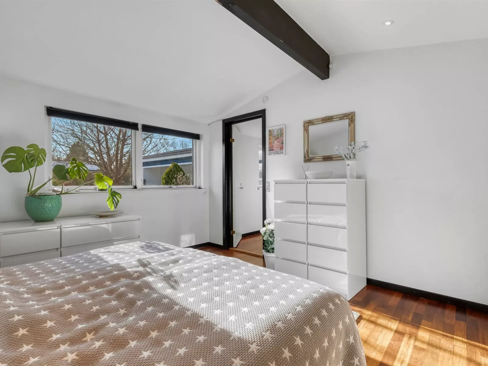 "Etly" - 900m from the sea-Binnen