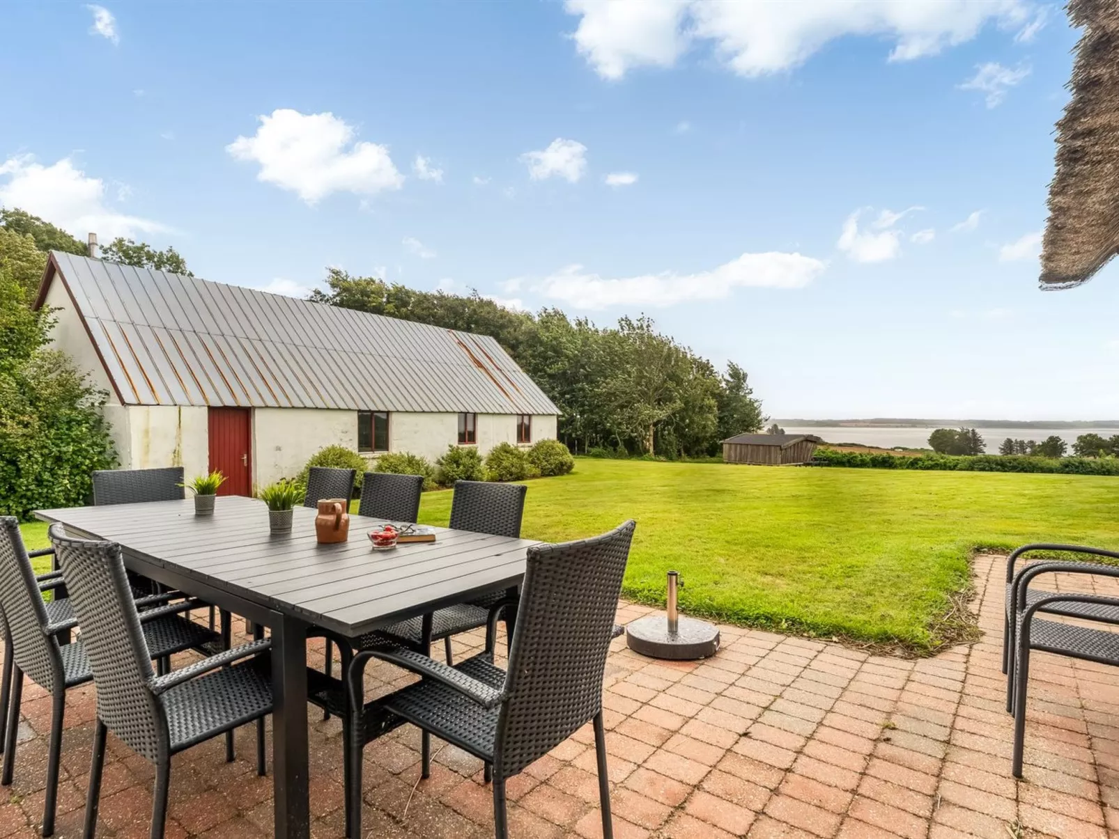 "Åsta" - 400m to the fjord-Buiten