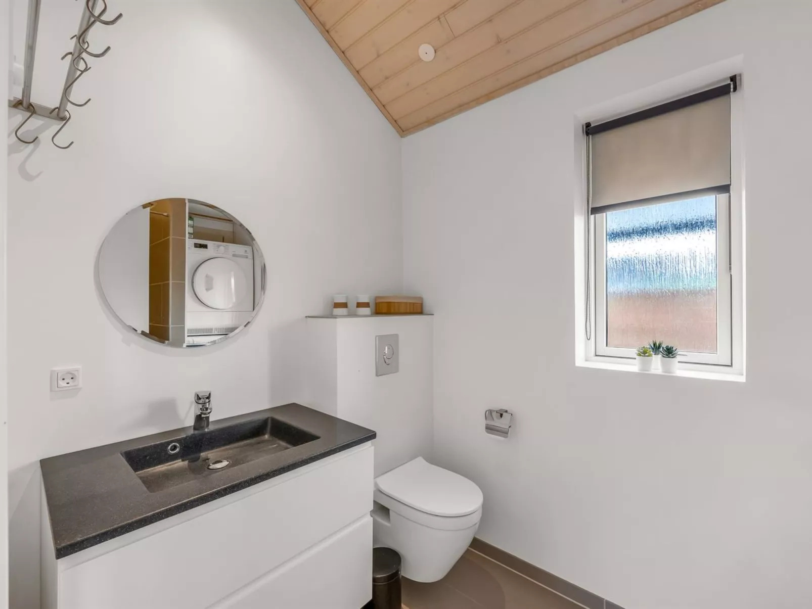 "Smilla" - 1.1km from the sea-Binnen