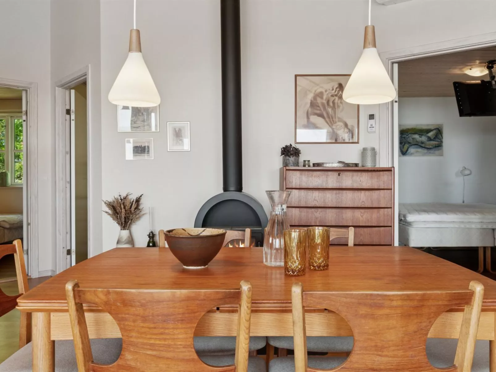 "Mariam" - 100m from the sea-Binnen