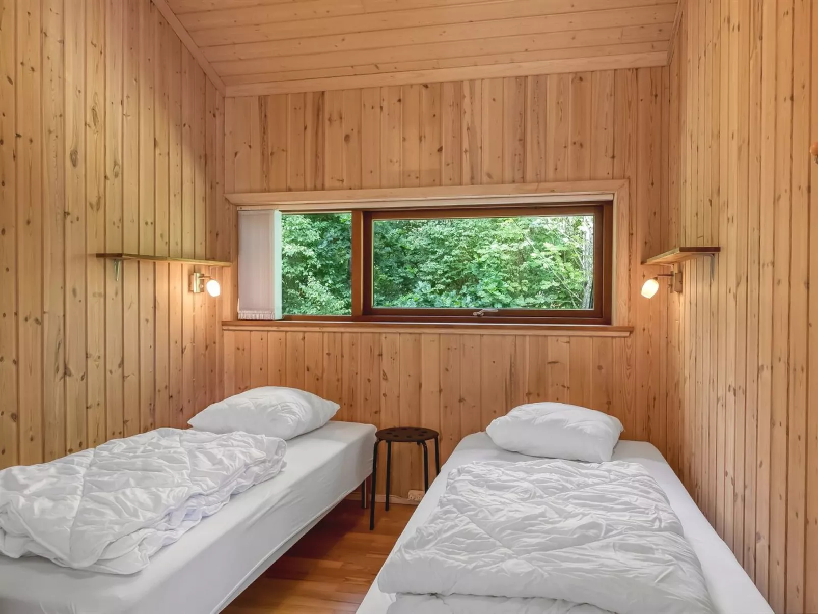 "Rosaline" - 500m from the sea-Binnen