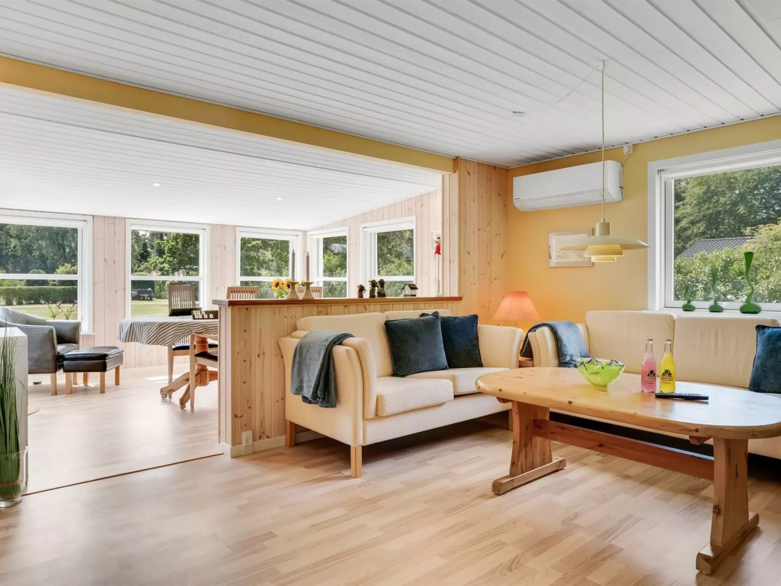 "Tellervo" -  from the sea-Binnen