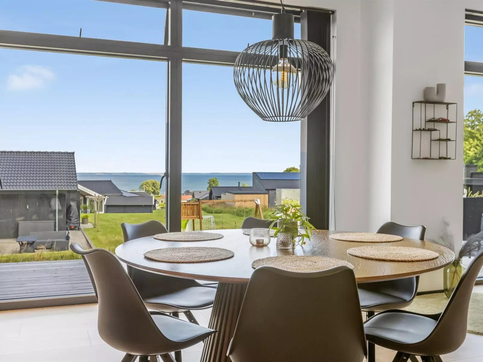 "Heidie" - 600m from the sea-Binnen