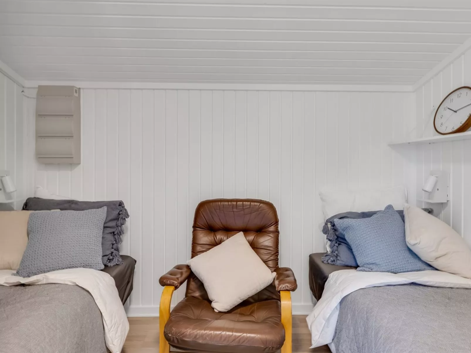 "Göran" - 30km from the sea-Binnen