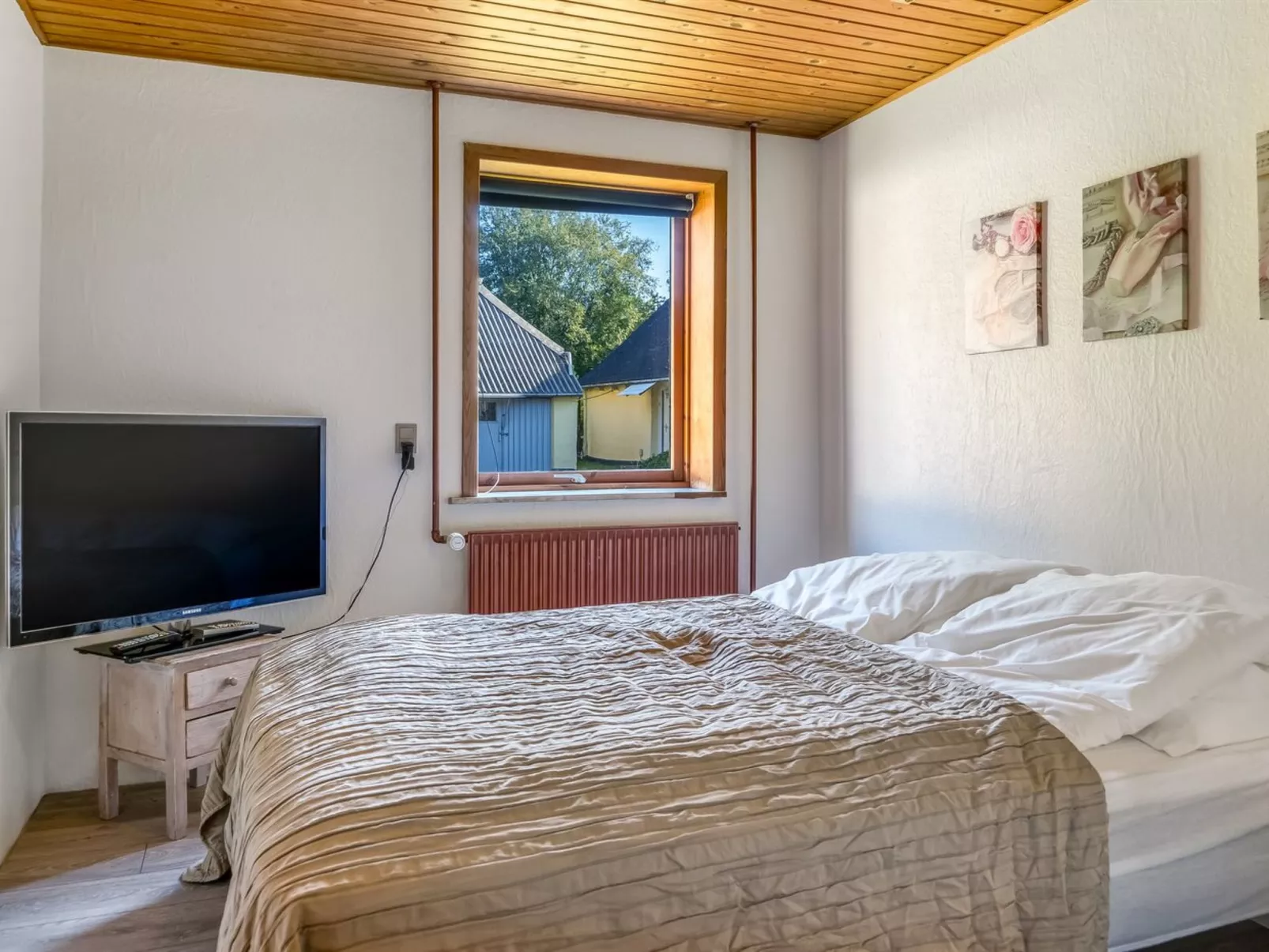 "Eiko" - 400m to the fjord-Binnen