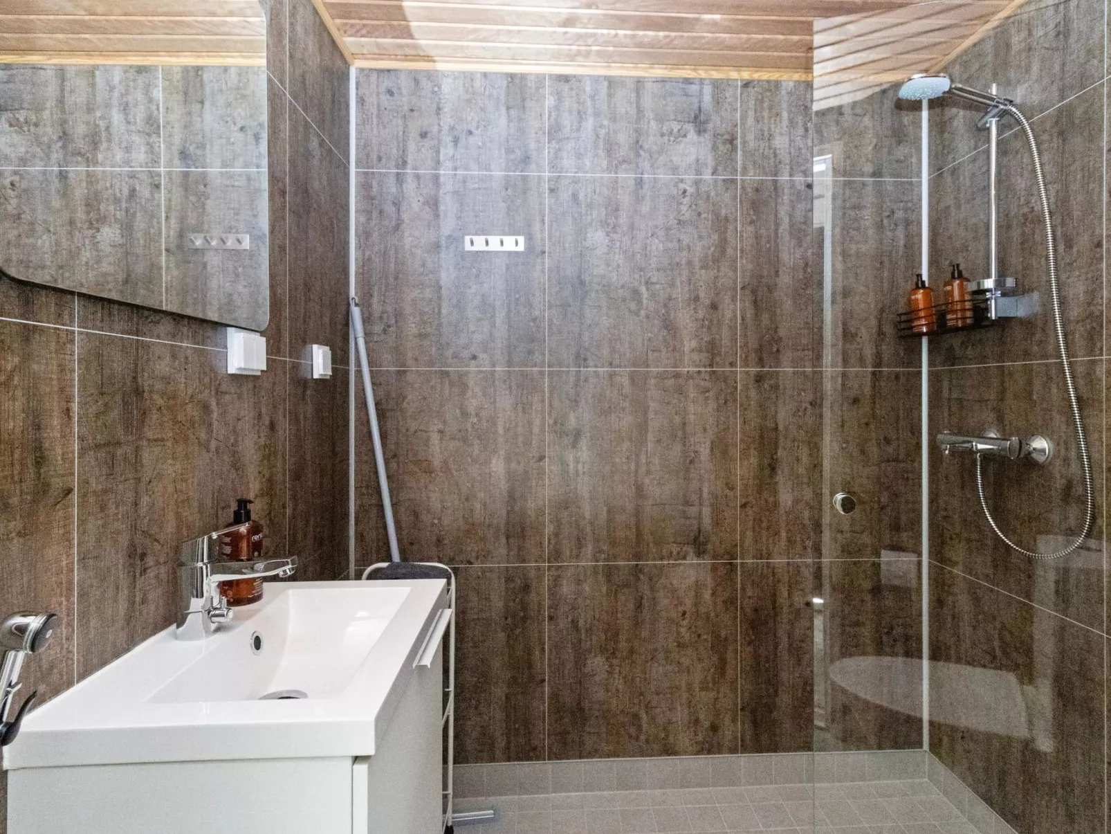 Visit pyhä cabins d-Binnen