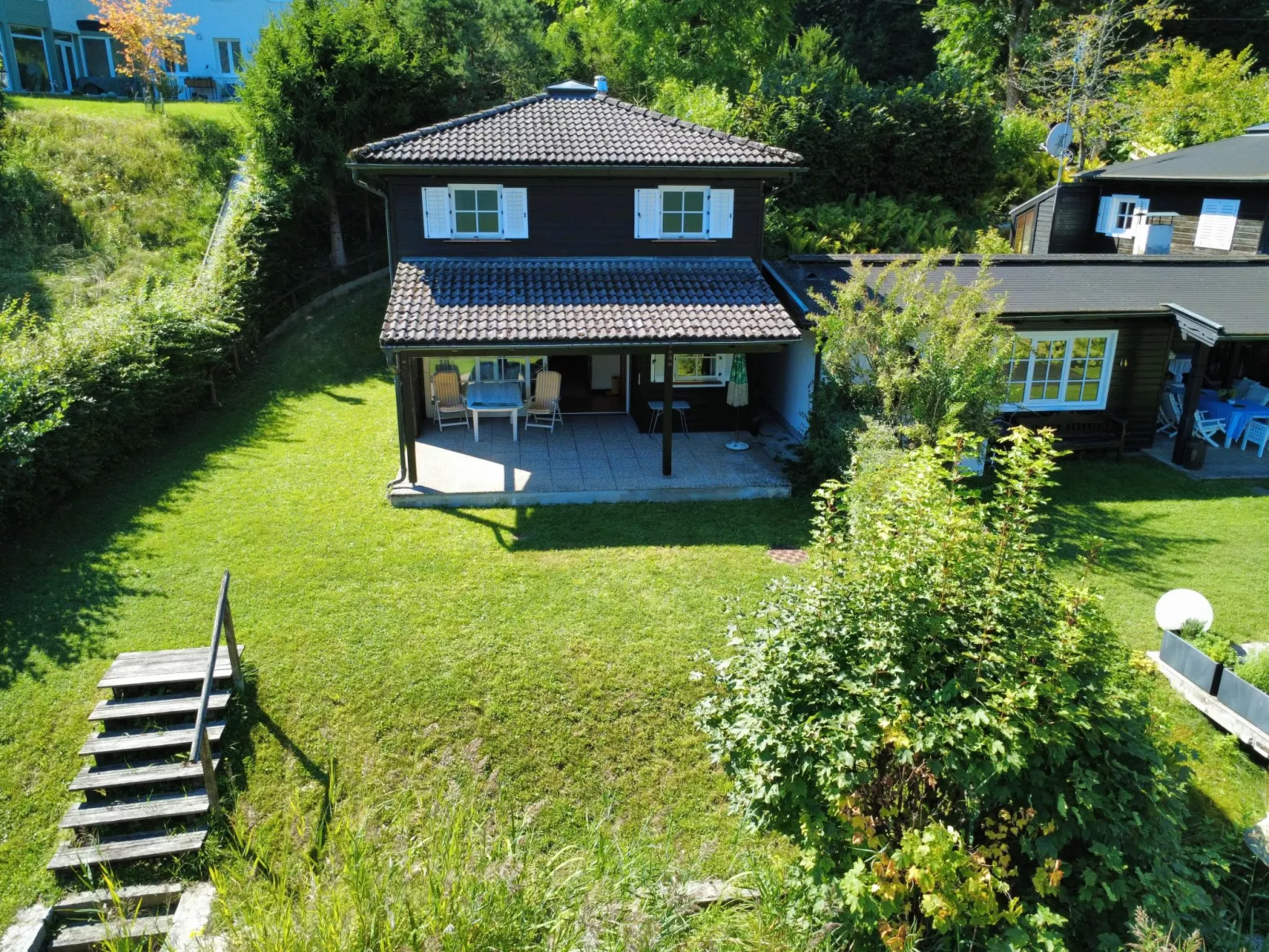Haus direkt am Ossiacher See-Buiten