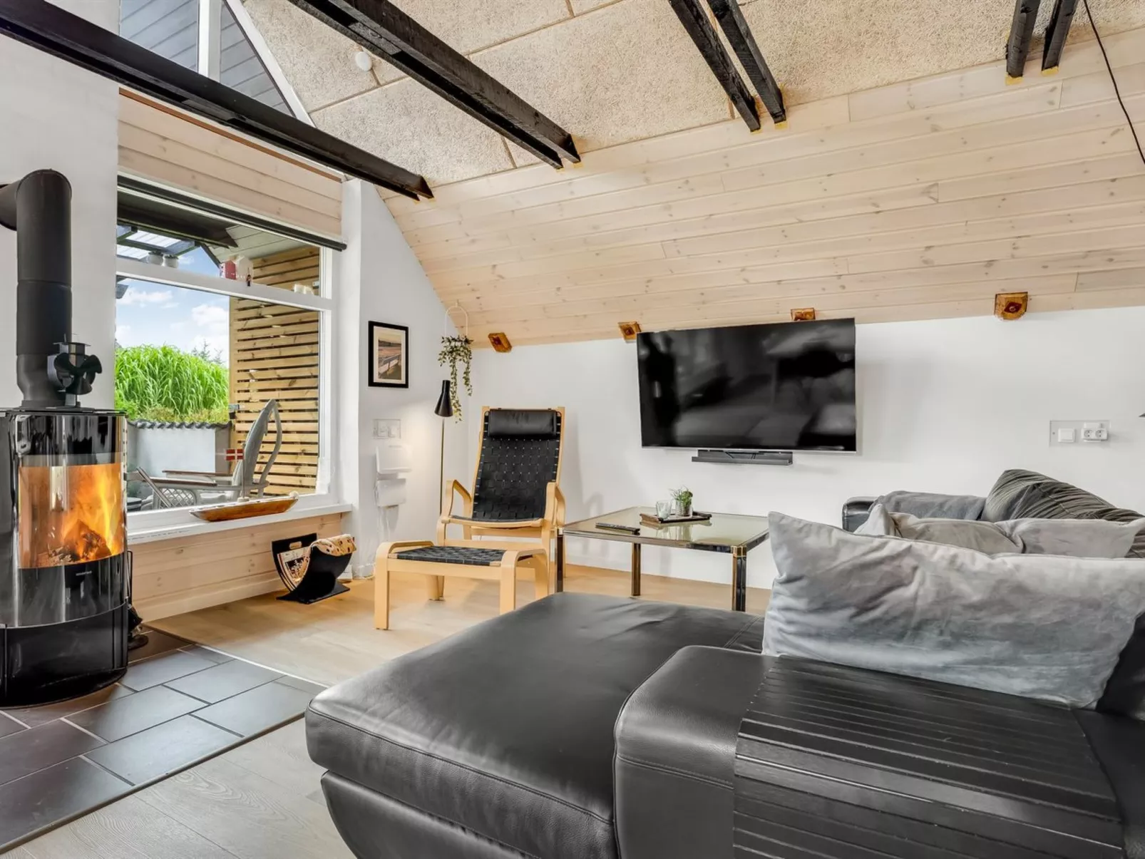 "Milutin" - 650m from the sea-Binnen