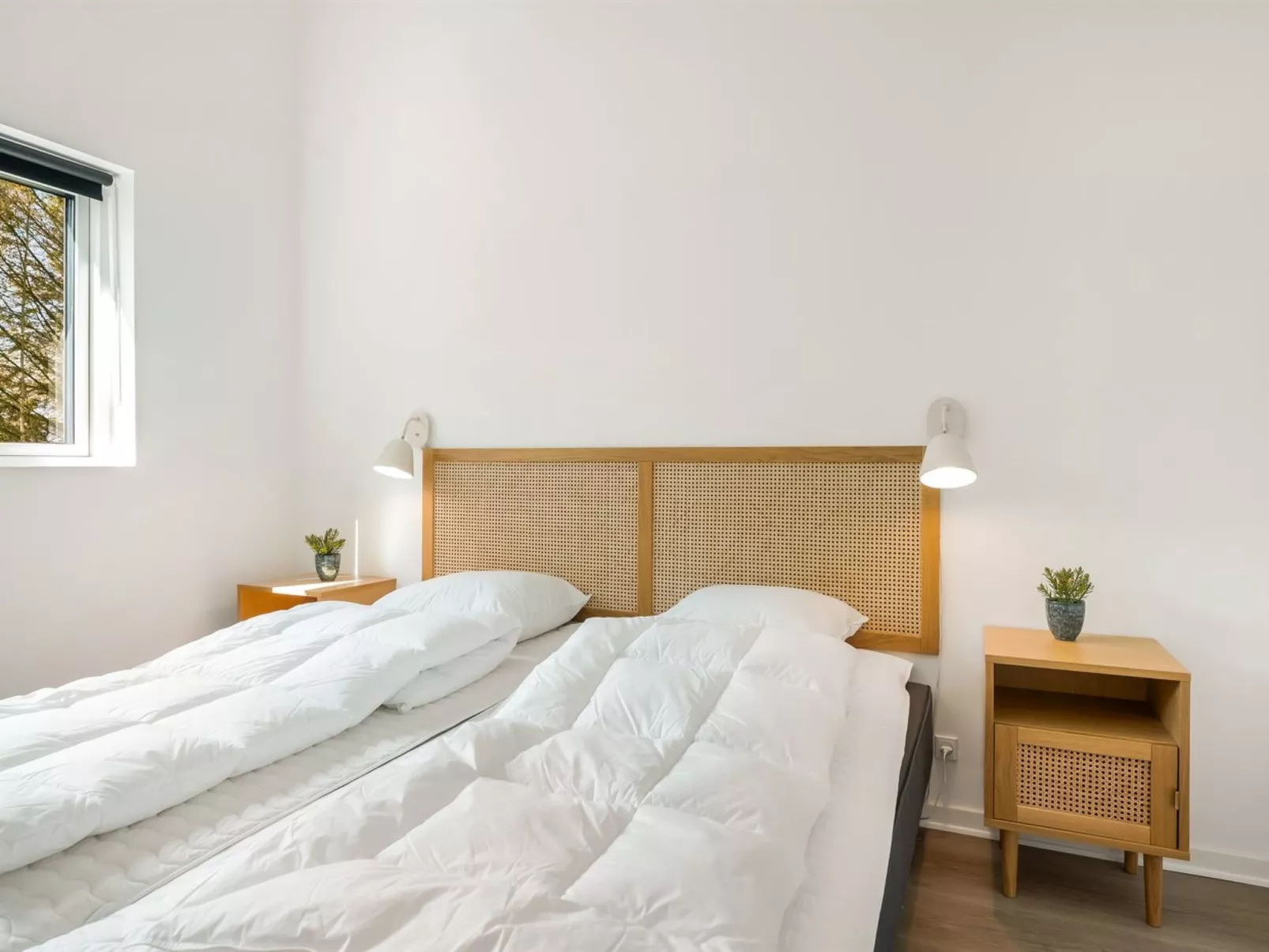 "Lennart" - 500m to the fjord