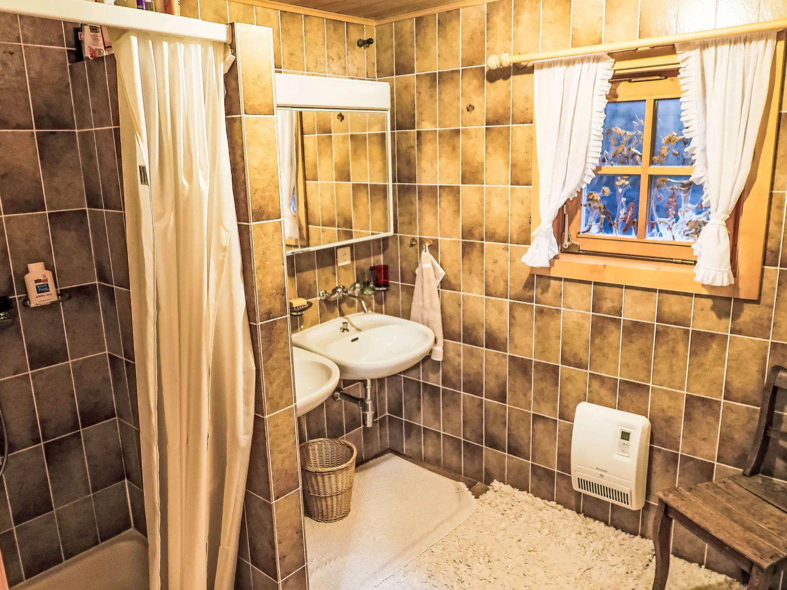 Rodas Soura 5-Binnen