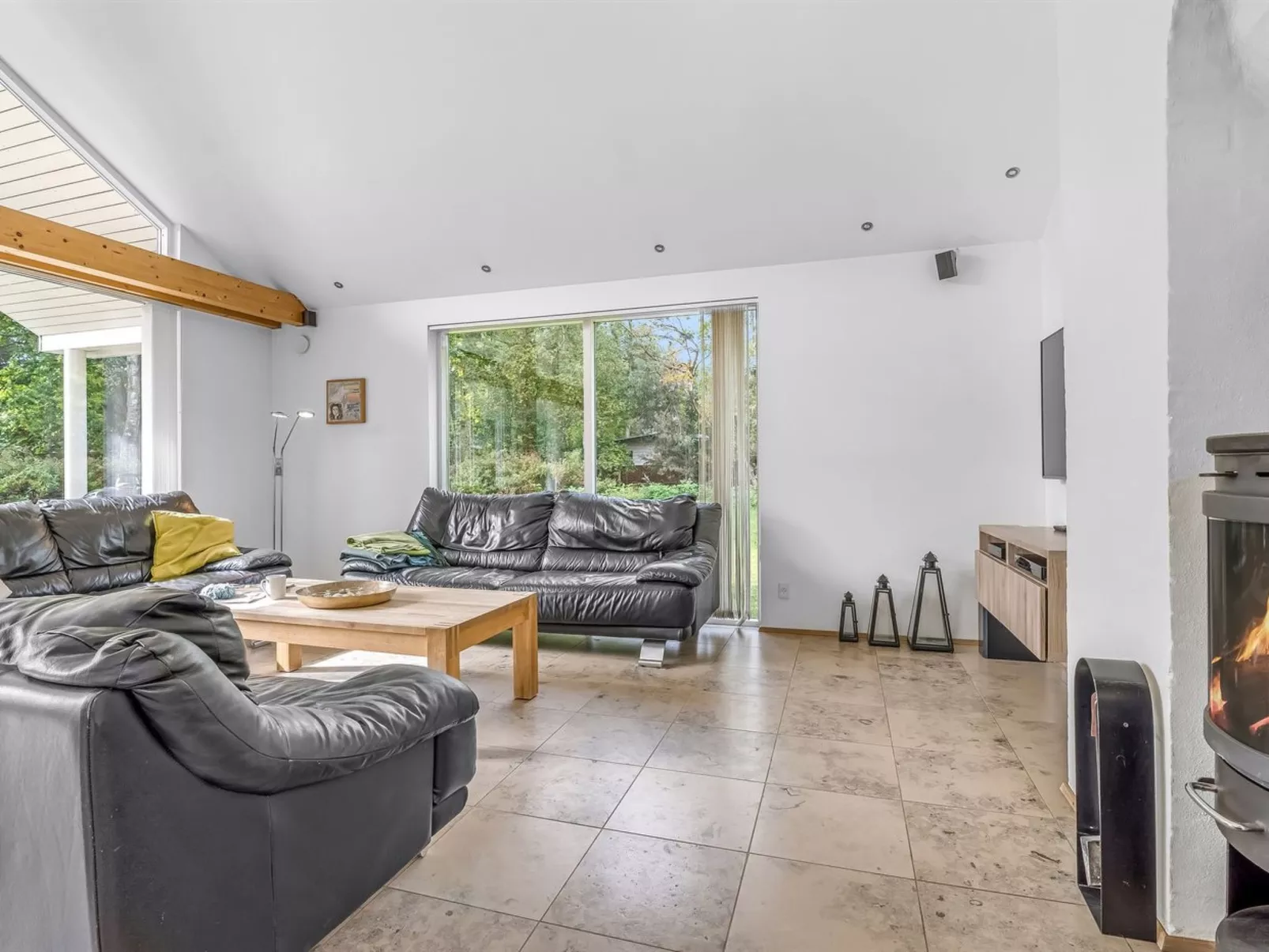 "Talitha" - 40m from the sea-Binnen