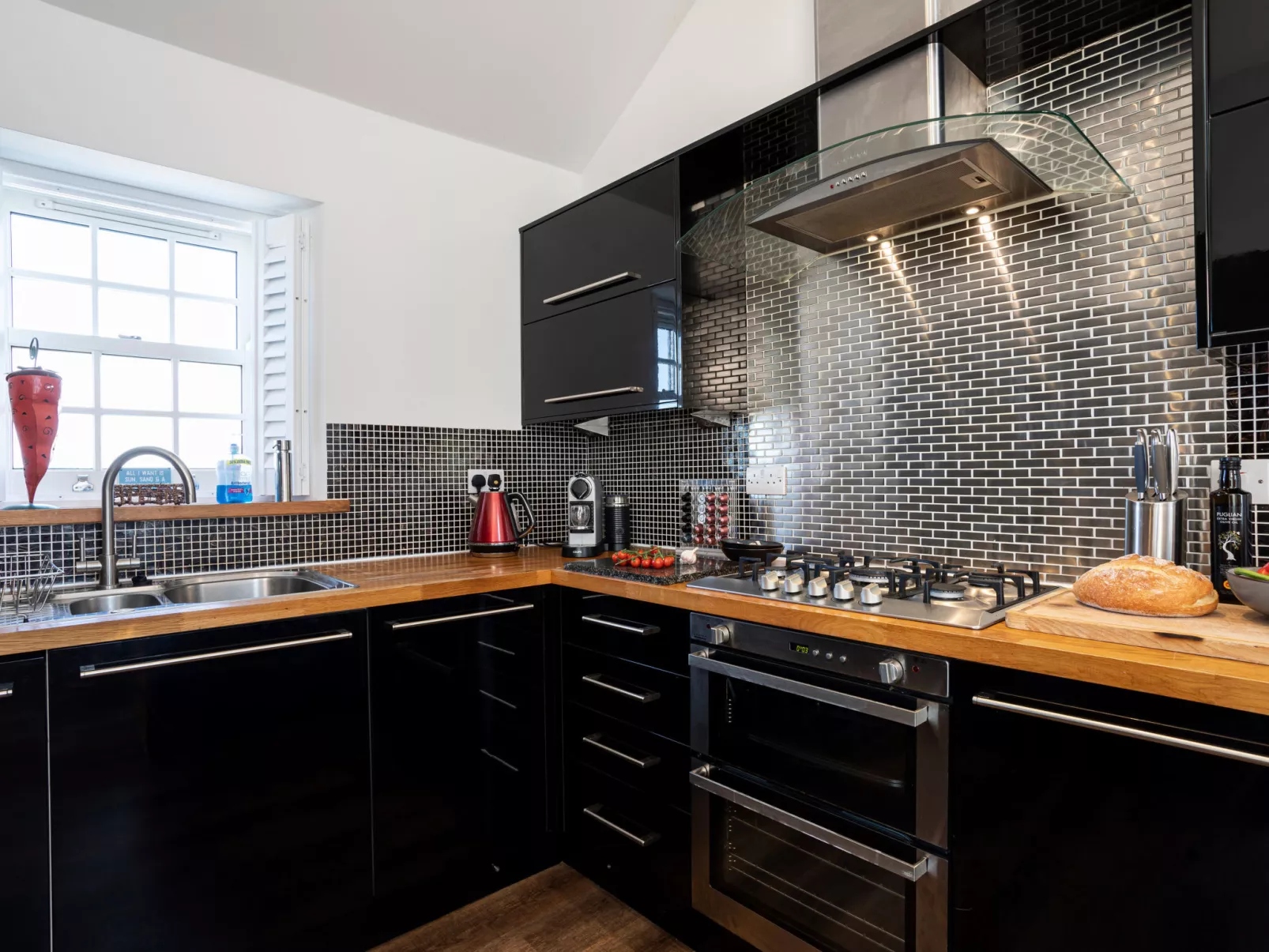 Lighthouse Cottage-Binnen