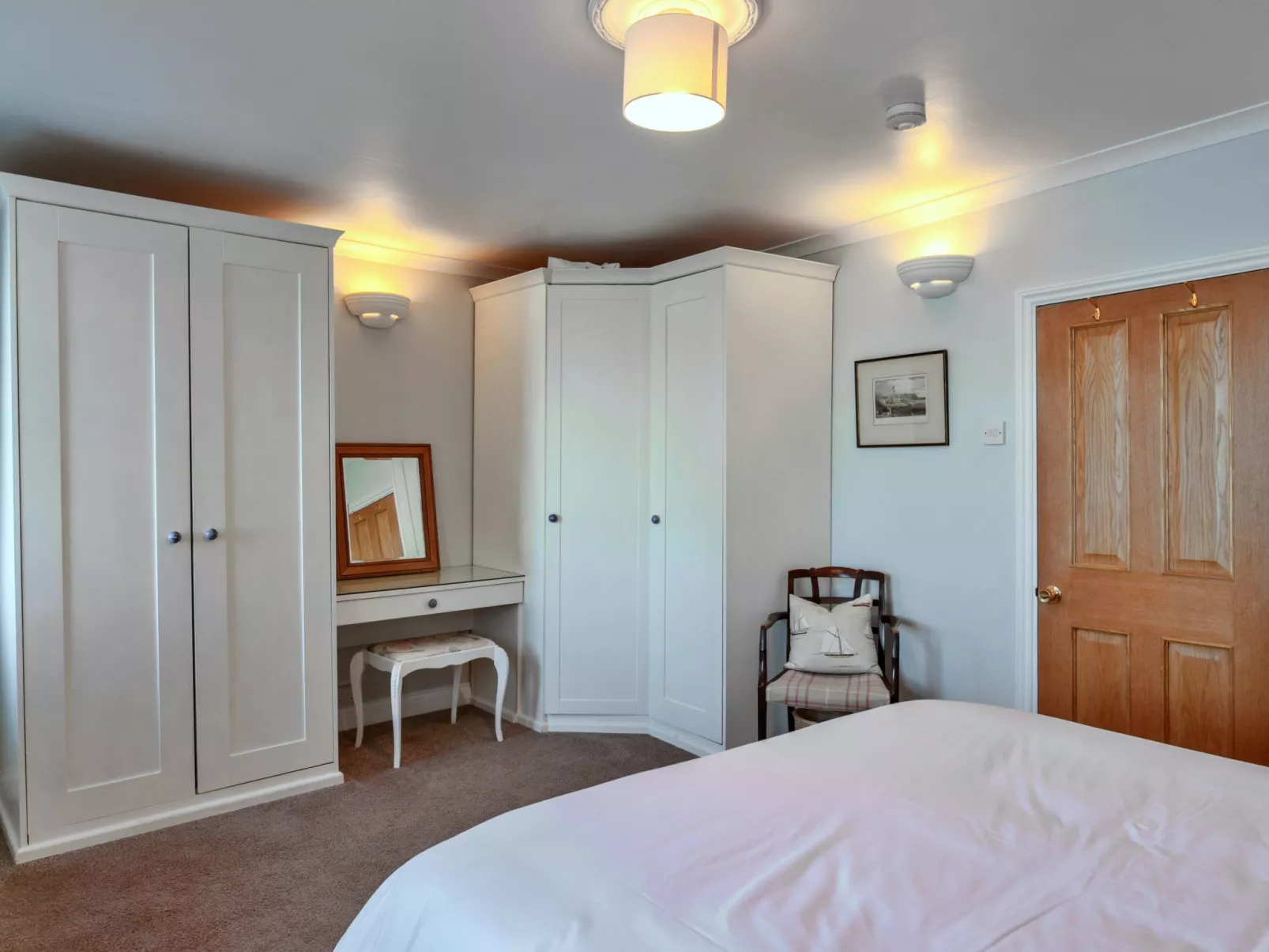 Nor Nour, Cawsand-Binnen