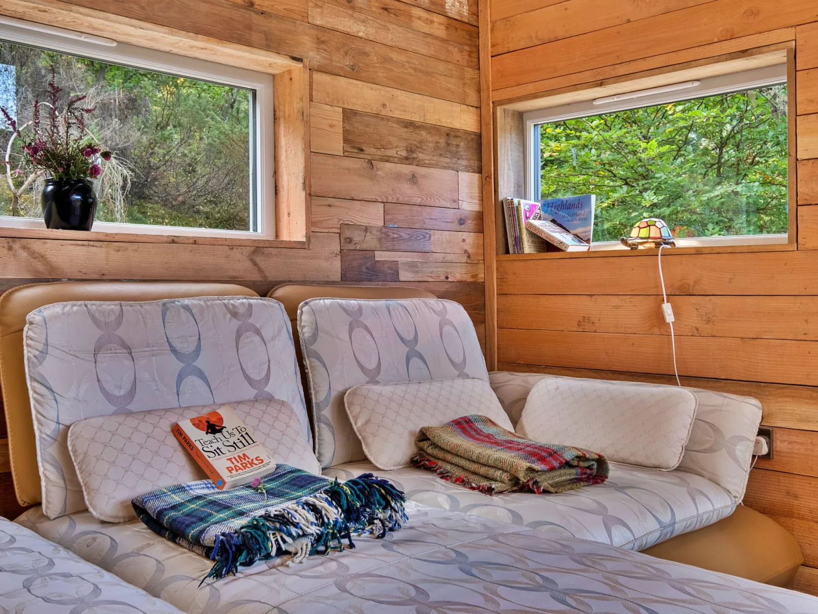 Cosagach Falls Cabin-Binnen