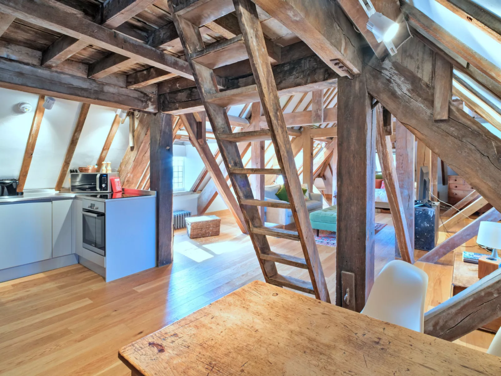 The Loft at Brackley Town Hall-Binnen