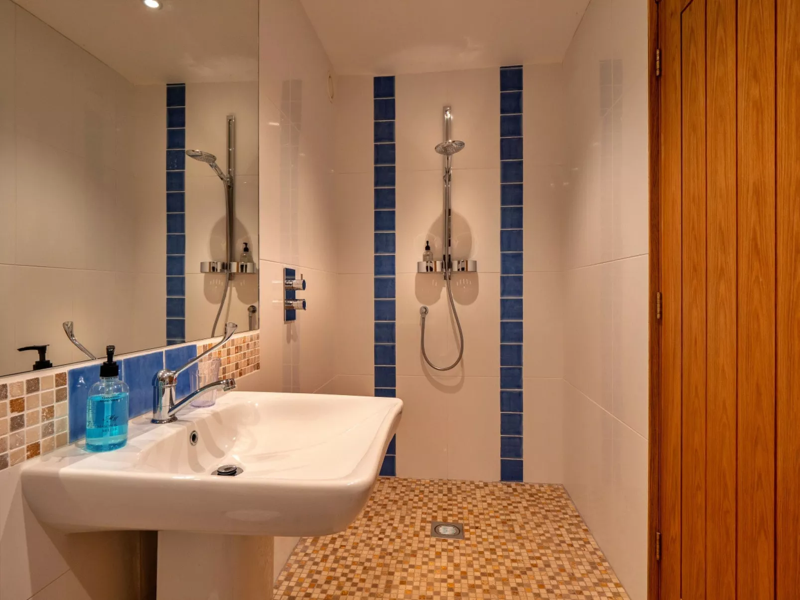 Berry Pen Cottage-Binnen