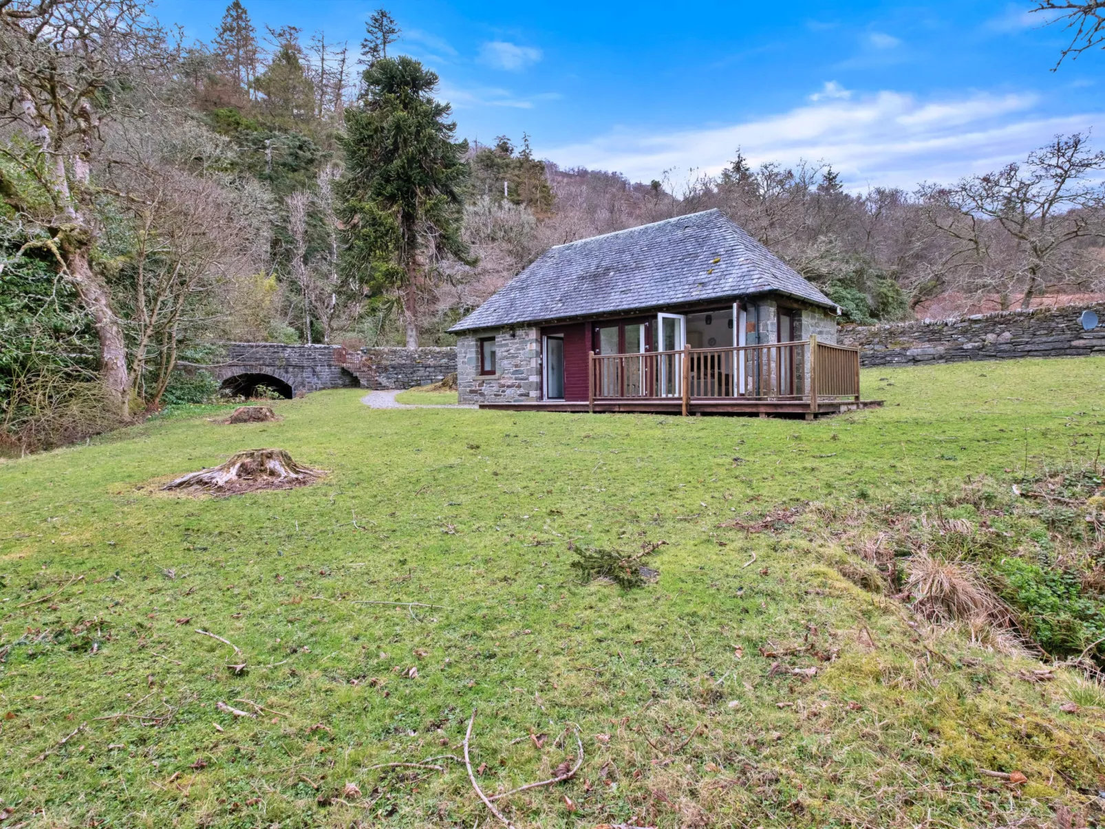 The Turbine House-Buiten