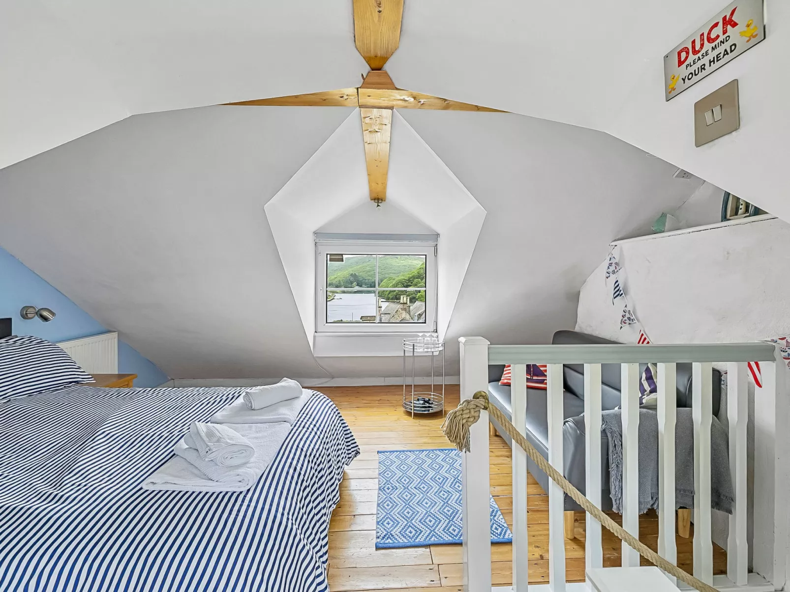 Farleigh Cottage-Binnen