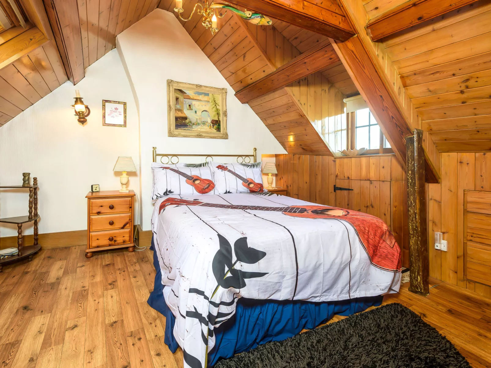 Ukulele Cottage-Binnen