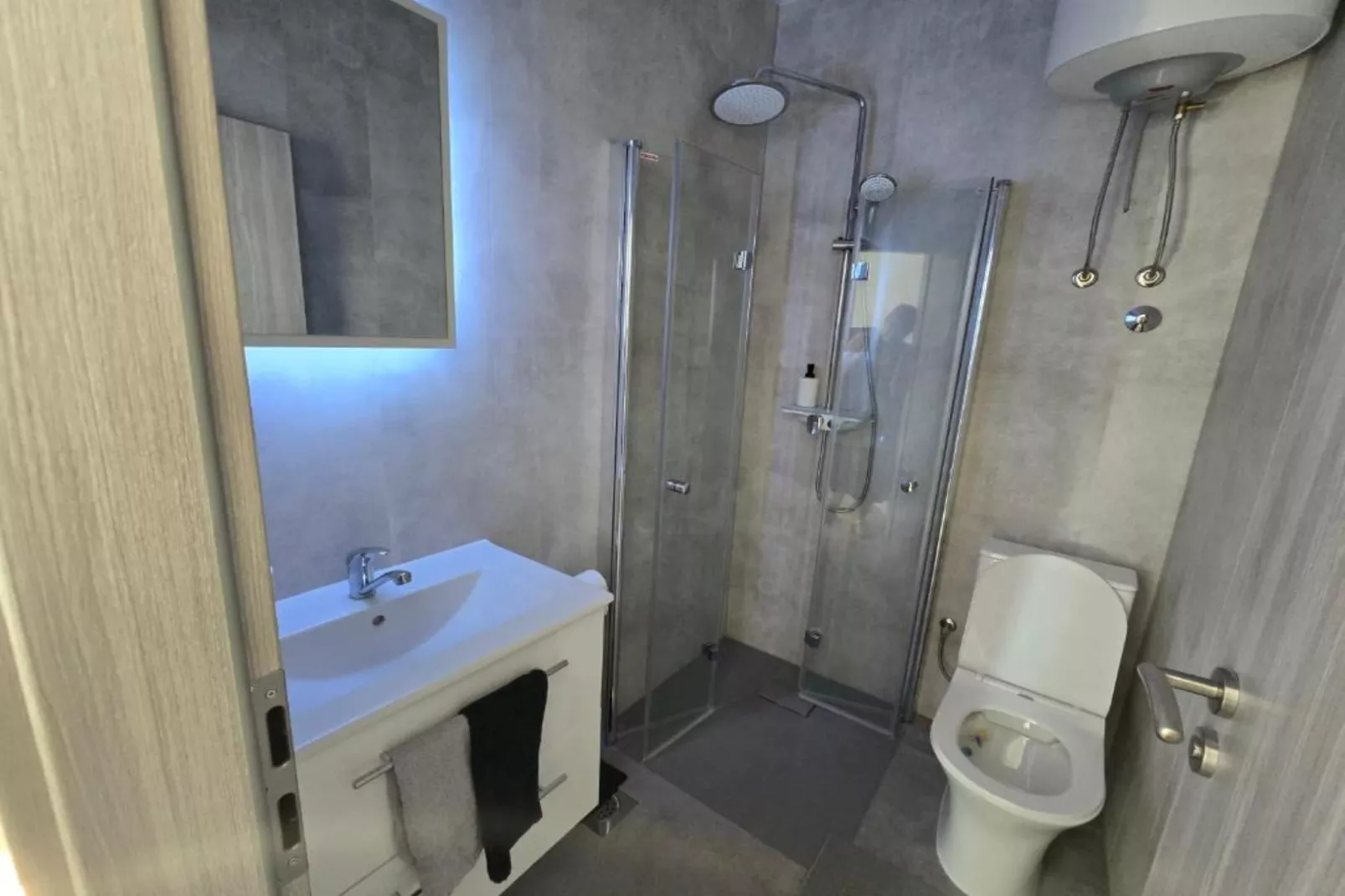 Rooms Burnum - Double Room 3-Badkamer