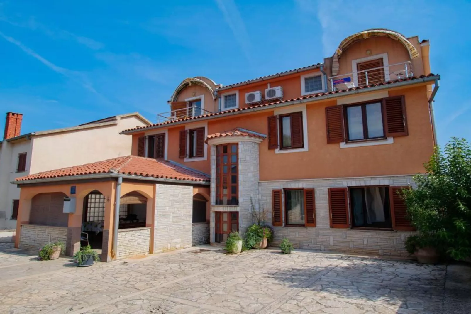 Apartments Manda - One Bedroom Apartment With Terrace (A2)-Buitenlucht