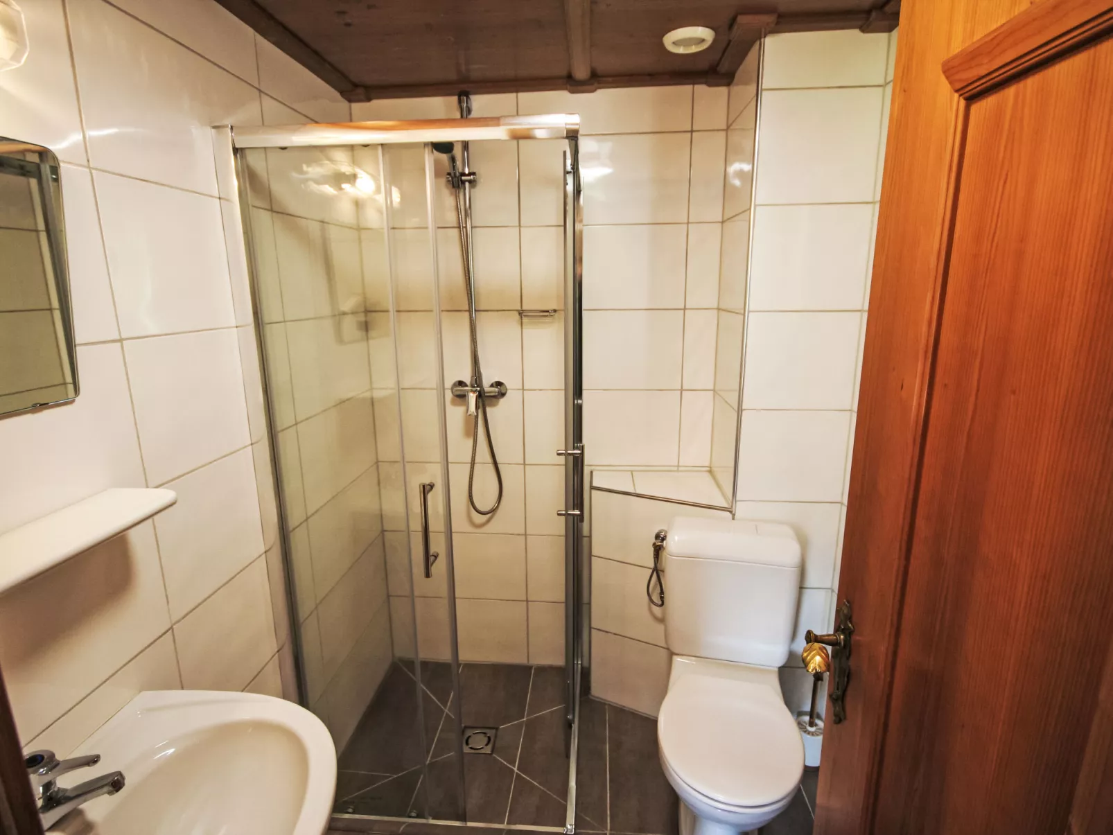 Kombi-Objekt Studio "Biara" und "Grenta"-Binnen