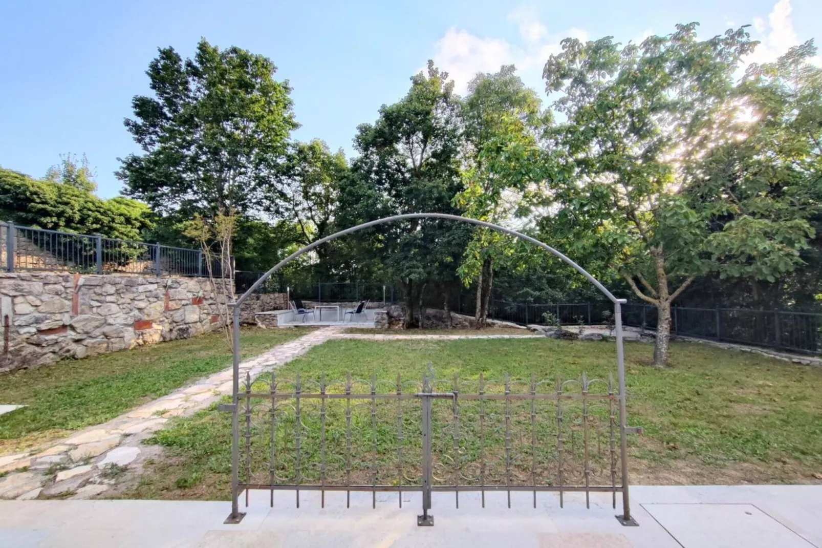 Villa Galant Brgudac - Private Oasis with Pool-Tuinen zomer