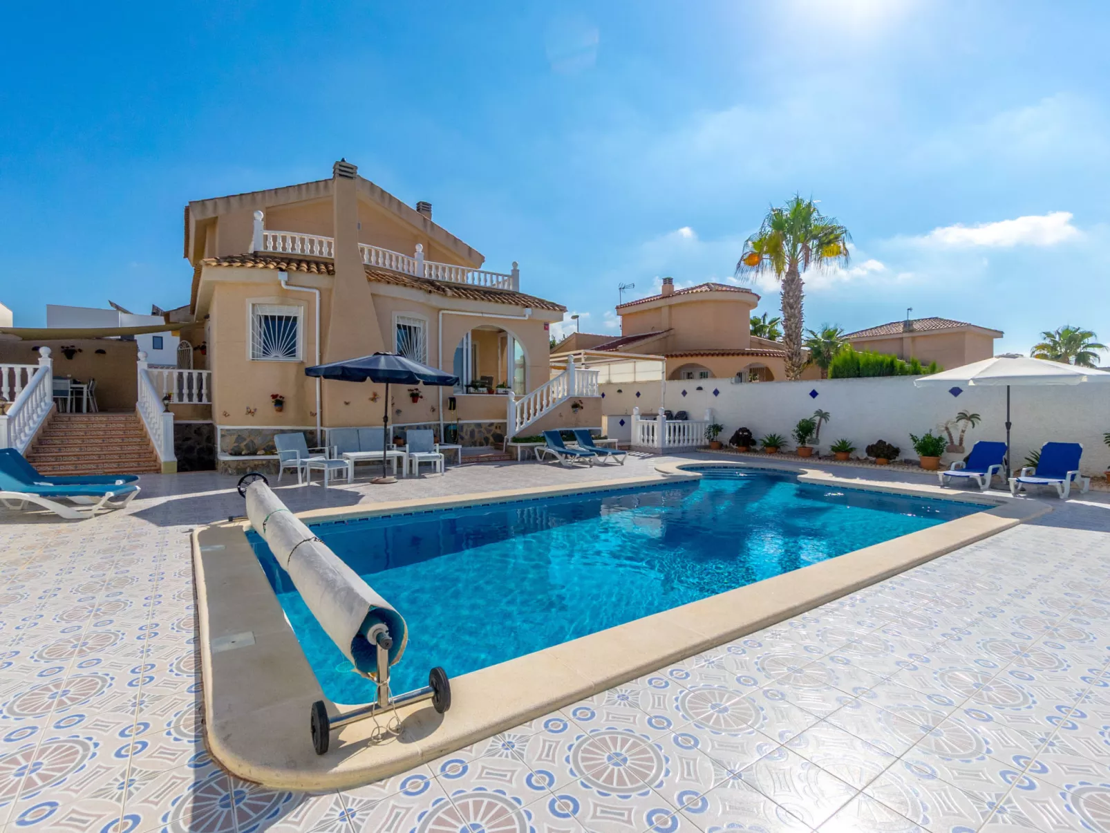 Villa Recorral-Buiten