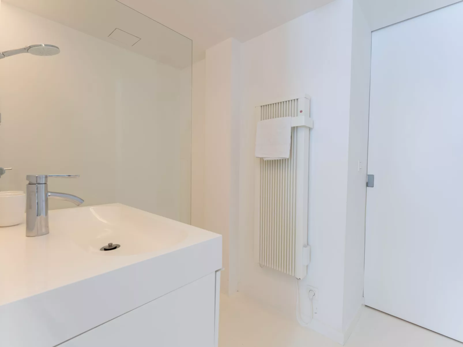 Blanc Rivage with garage-Binnen