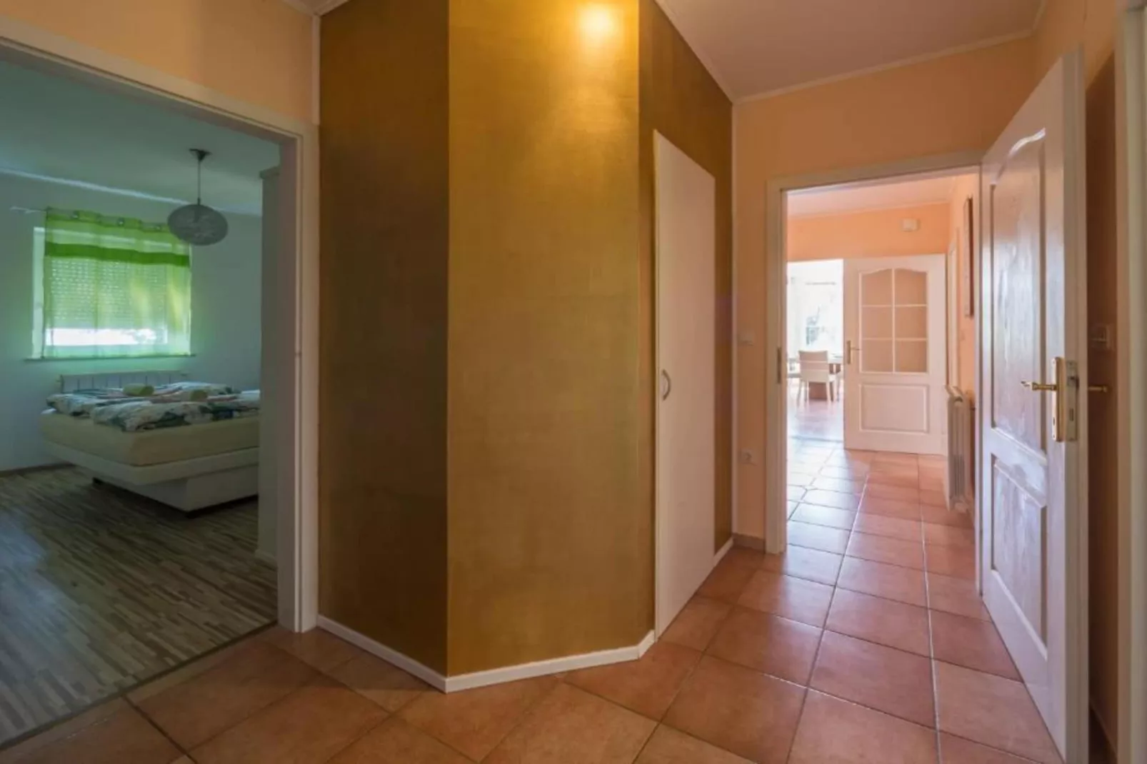 Apartments Melanie - Oprić Hills  Three bedroom apartment with balcony and sea view (A)-Binnen