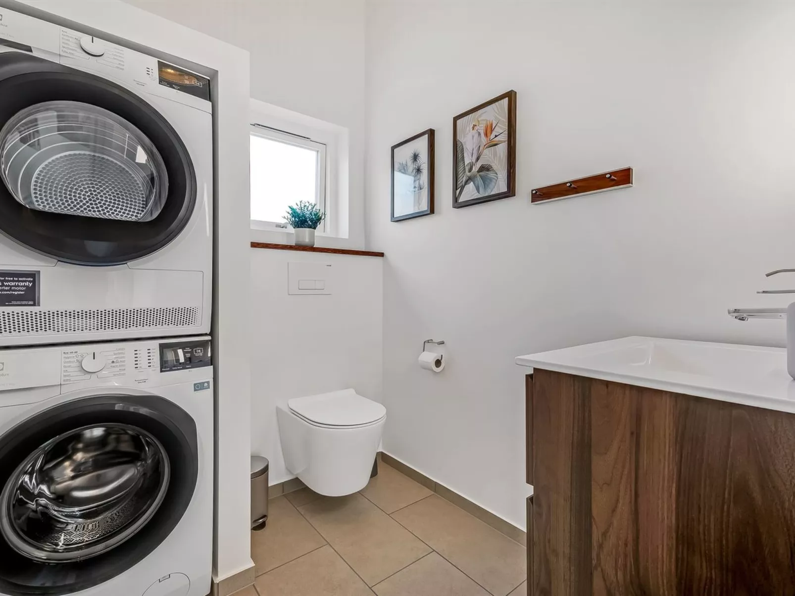 "Assa" - 500m from the sea-Binnen